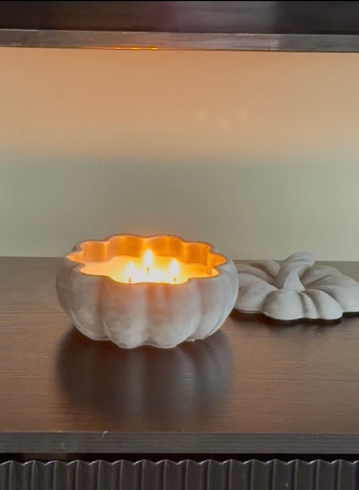 NO. 05 Haunted Mansion handmade concrete pumpkin candle in light charcoal